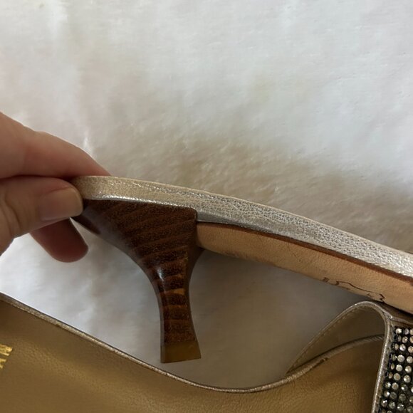 Stuart Weitzman Kitten Heel Slides Womens 6.5 Silver Rhinestones Italy VTG - Picture 9 of 9